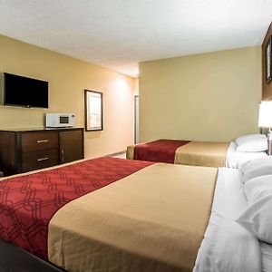 Queen Room Two Queen Beds Mobility Access or Non-Smoking